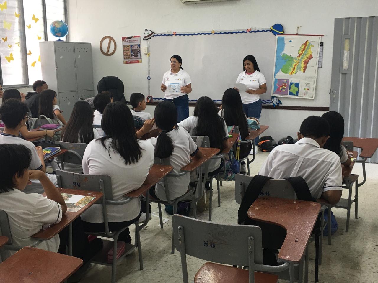 El Hospital Rubén Cruz Vélez y el IMDER juntos por un Entorno Escolar Seguro y Saludable